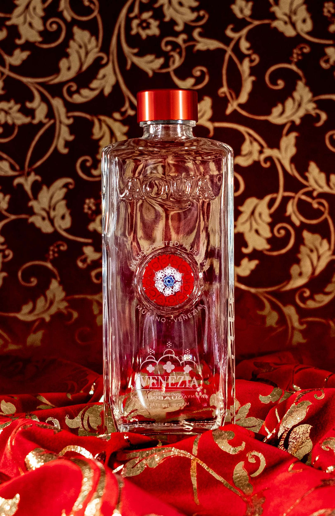 Bottiglia in Vetro decorata con Murrina di Murano - Rossa-Bianco-Azzurro