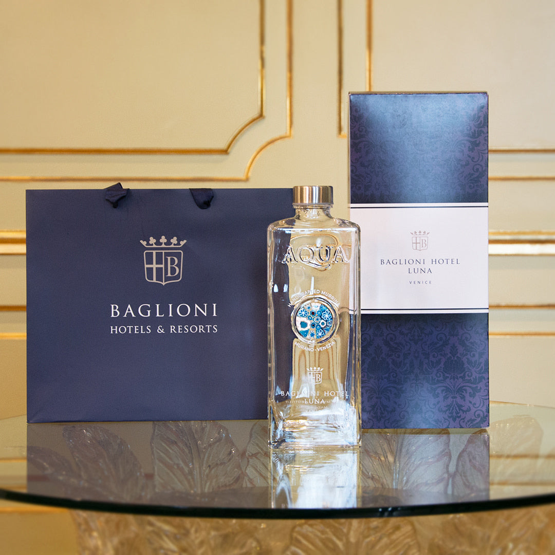 Scatola e bottiglia personalizzata con Logo e grafica Baglioni Hotel Luna