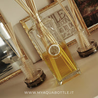 Bottiglia in Vetro decorata con Medaglione in Vetro di Murano - Bianco Leone Oro - My AQUA Bottle